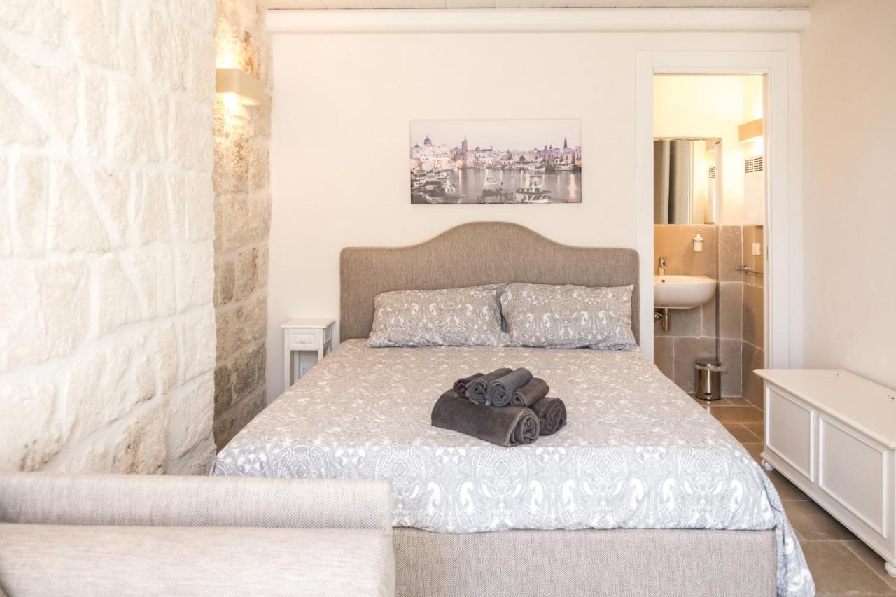 Dimore Del Borgo Antico - L'Altana Vista Mare Монополи Экстерьер фото
