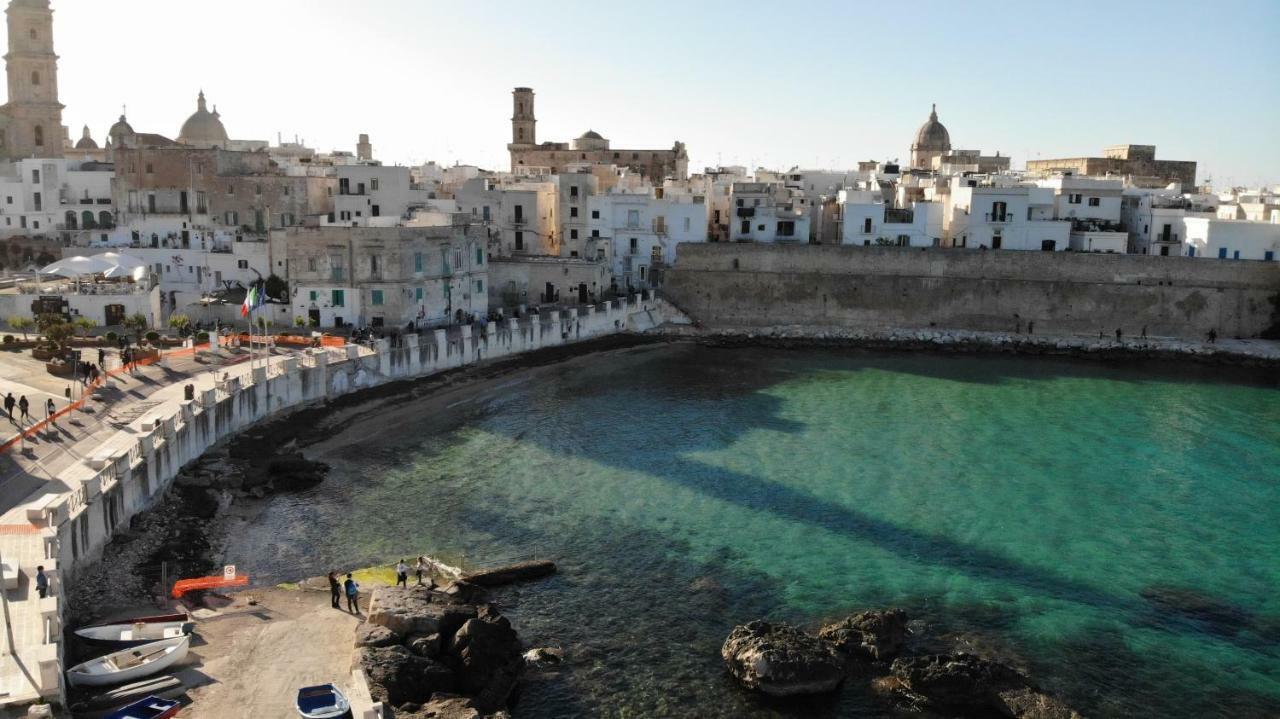 Dimore Del Borgo Antico - L'Altana Vista Mare Монополи Экстерьер фото